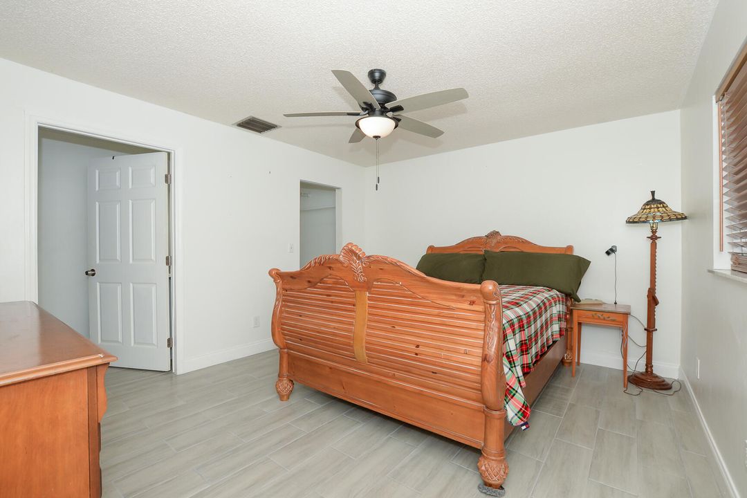 For Sale: $298,000 (2 beds, 2 baths, 1184 Square Feet)