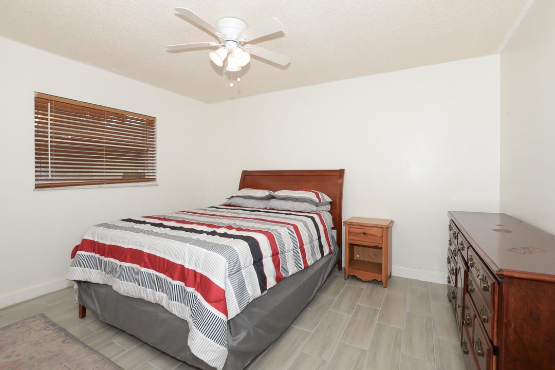 For Sale: $298,000 (2 beds, 2 baths, 1184 Square Feet)