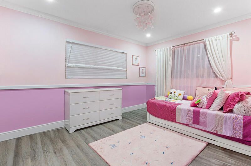 待售: $625,000 (5 贝兹, 3 浴室, 1852 平方英尺)