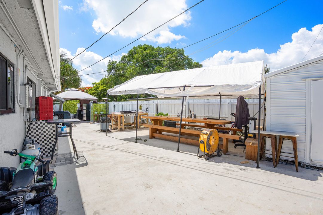 待售: $625,000 (5 贝兹, 3 浴室, 1852 平方英尺)