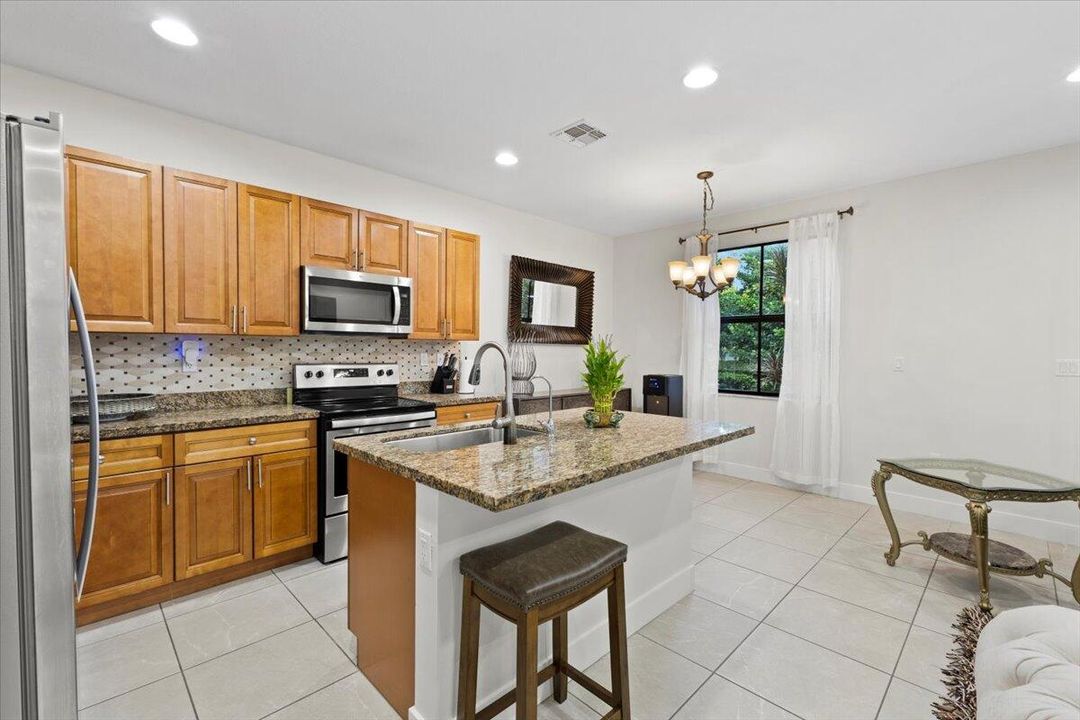 For Sale: $539,900 (4 beds, 3 baths, 2161 Square Feet)