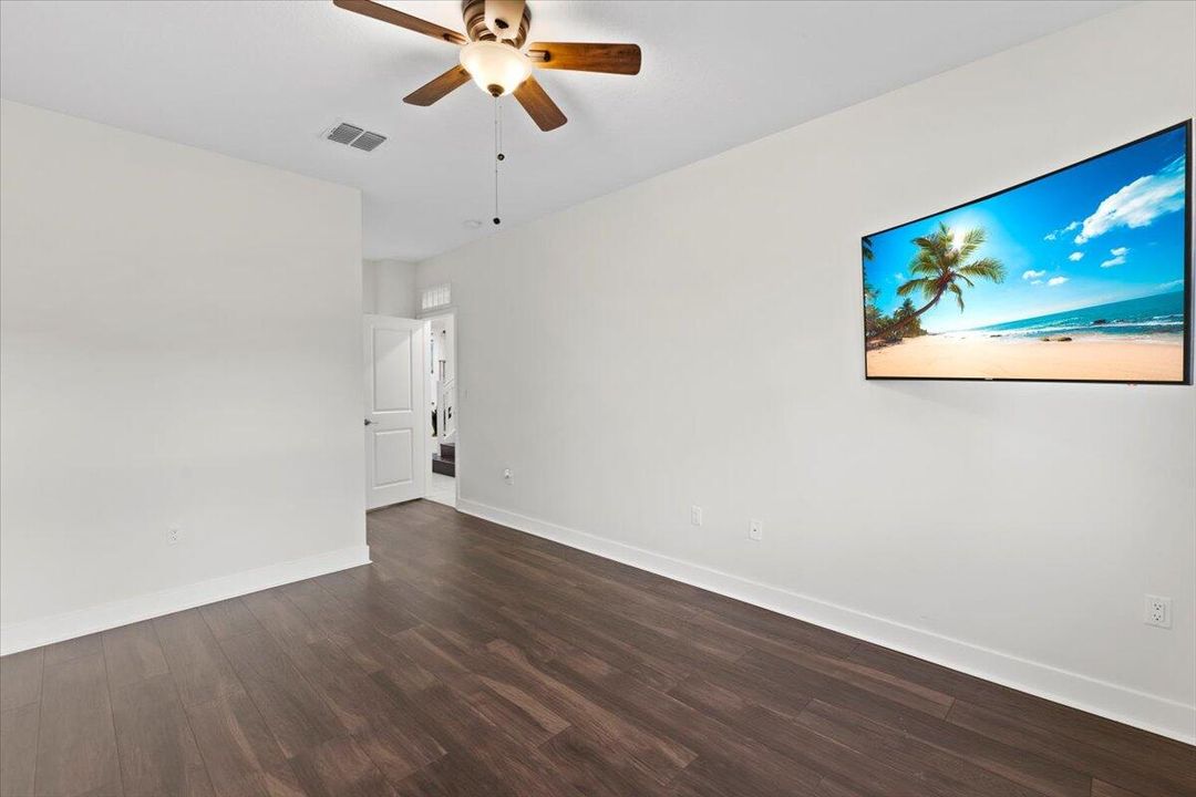 For Sale: $539,900 (4 beds, 3 baths, 2161 Square Feet)