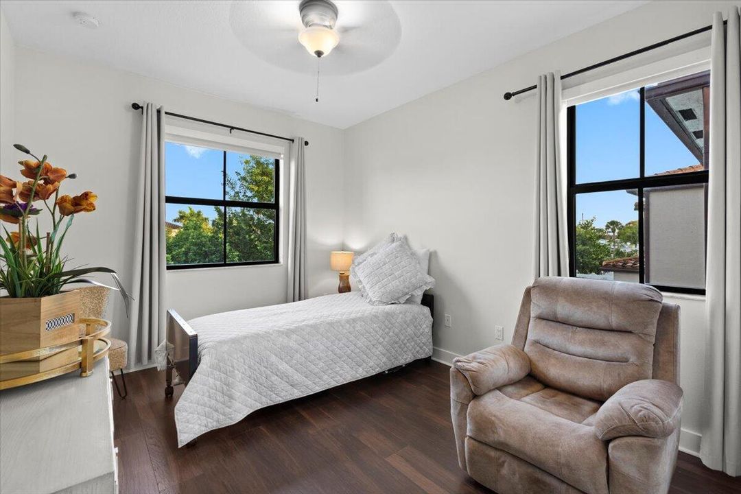 For Sale: $539,900 (4 beds, 3 baths, 2161 Square Feet)