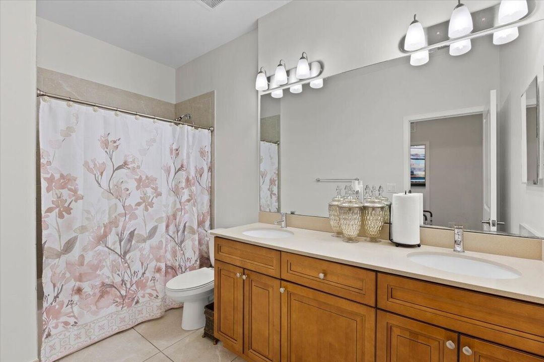 For Sale: $539,900 (4 beds, 3 baths, 2161 Square Feet)