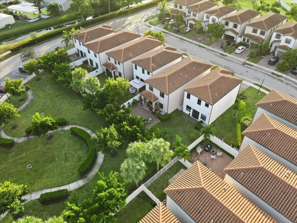 For Sale: $539,900 (4 beds, 3 baths, 2161 Square Feet)