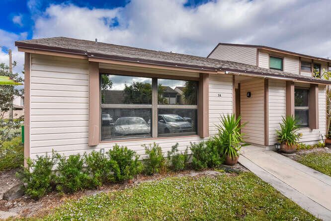 For Rent: $2,950 (2 beds, 2 baths, 1092 Square Feet)