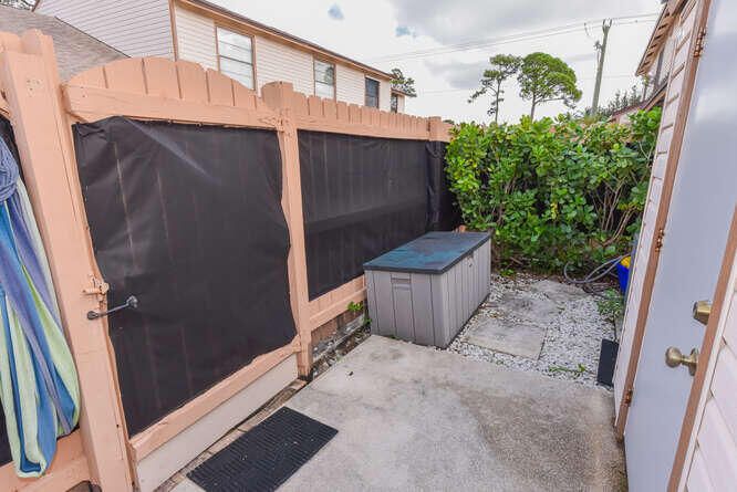 For Rent: $2,950 (2 beds, 2 baths, 1092 Square Feet)