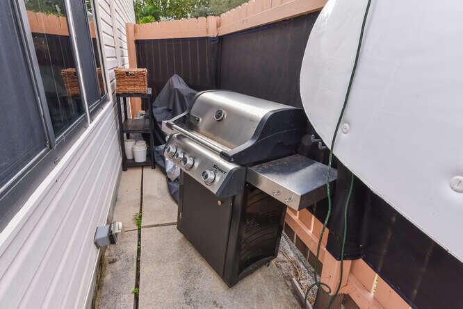 For Rent: $2,950 (2 beds, 2 baths, 1092 Square Feet)