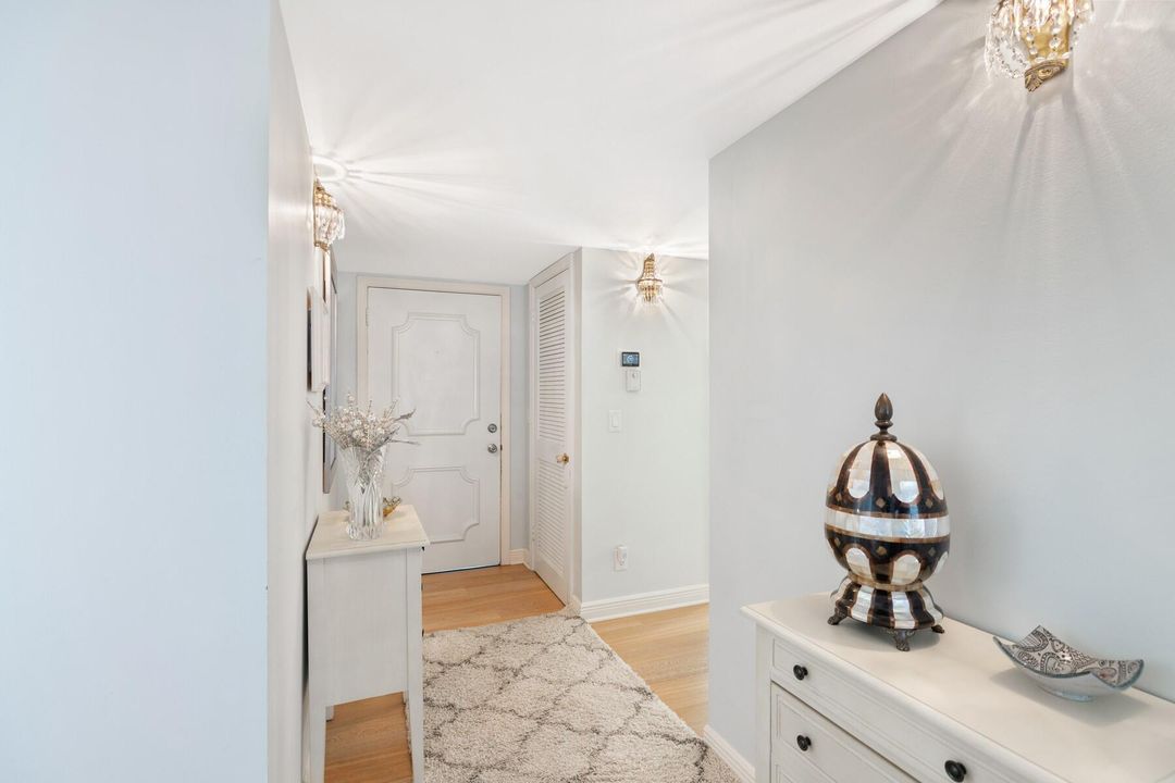 For Sale: $849,000 (2 beds, 2 baths, 1712 Square Feet)