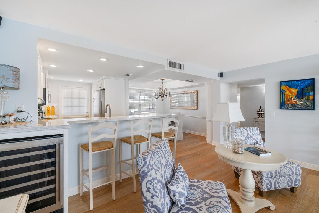 For Sale: $849,000 (2 beds, 2 baths, 1712 Square Feet)