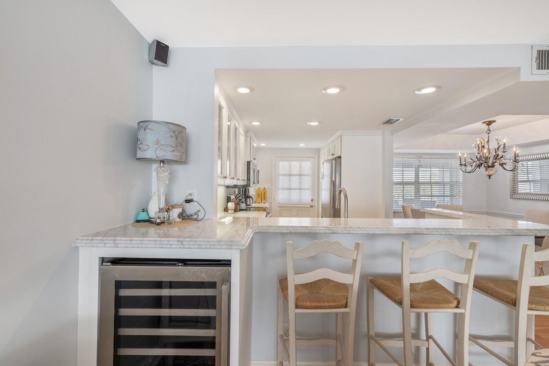 For Sale: $849,000 (2 beds, 2 baths, 1712 Square Feet)