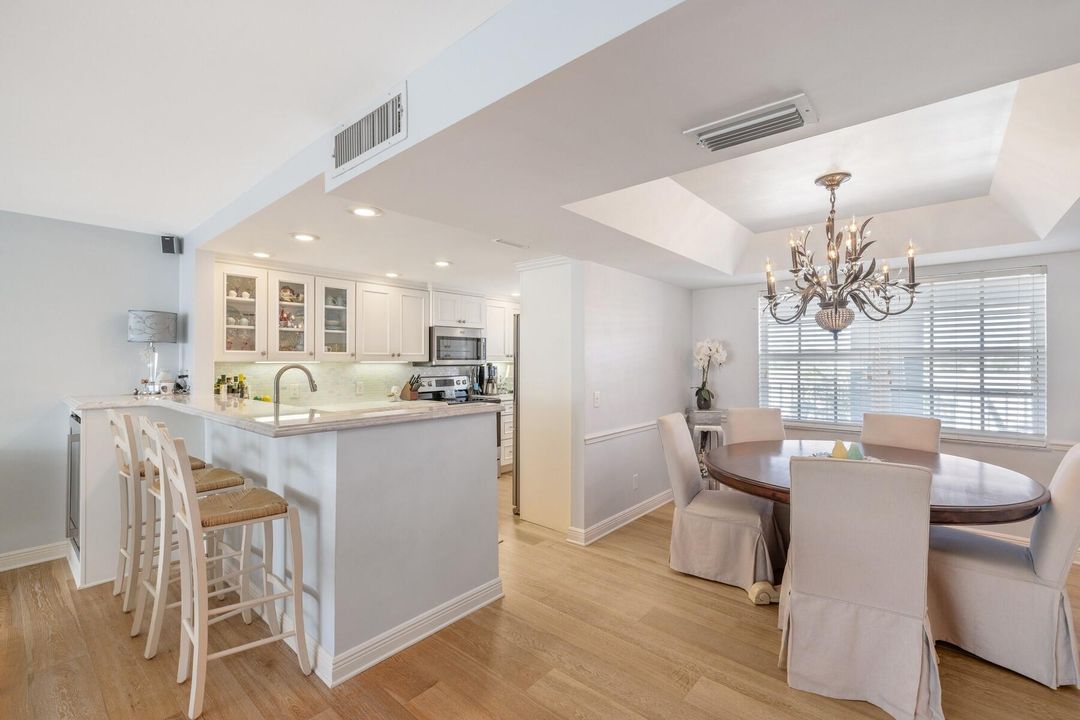For Sale: $849,000 (2 beds, 2 baths, 1712 Square Feet)