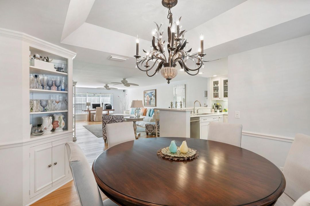 For Sale: $849,000 (2 beds, 2 baths, 1712 Square Feet)