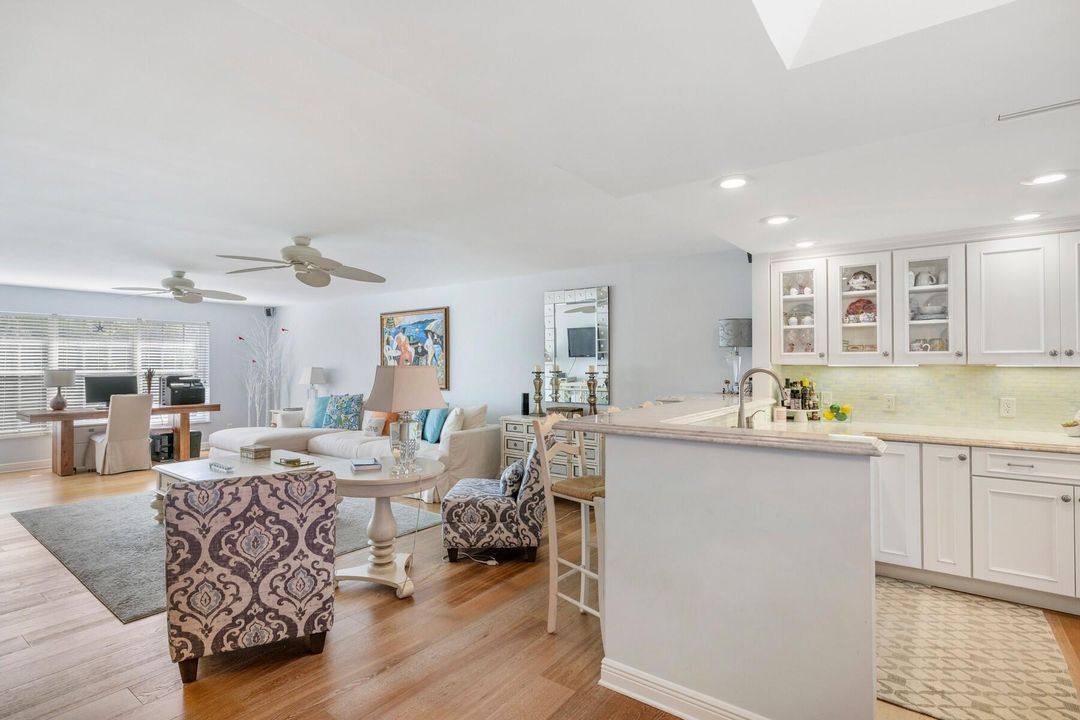 For Sale: $849,000 (2 beds, 2 baths, 1712 Square Feet)