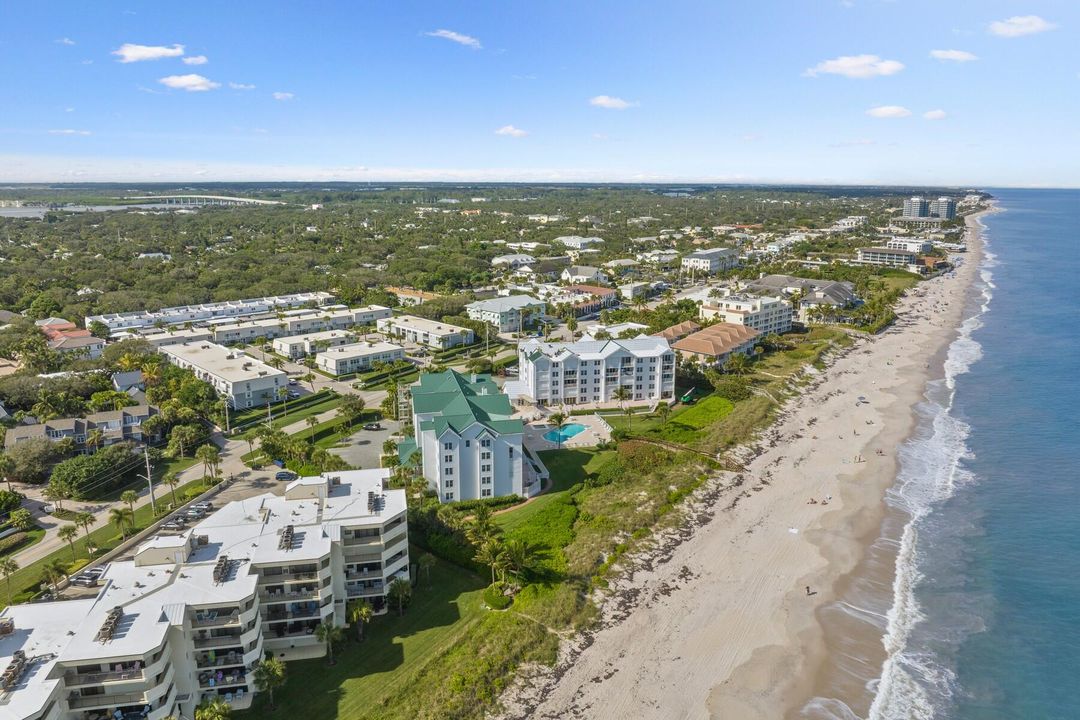 For Sale: $849,000 (2 beds, 2 baths, 1712 Square Feet)