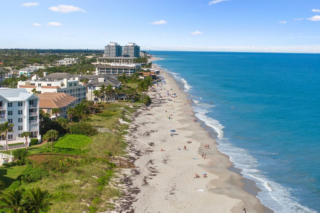 For Sale: $849,000 (2 beds, 2 baths, 1712 Square Feet)