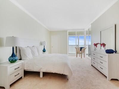 For Sale: $799,000 (2 beds, 2 baths, 1980 Square Feet)