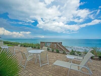 For Sale: $799,000 (2 beds, 2 baths, 1980 Square Feet)