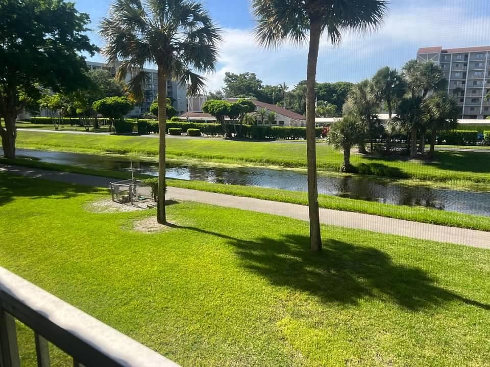 For Rent: $2,995 (2 beds, 2 baths, 1060 Square Feet)