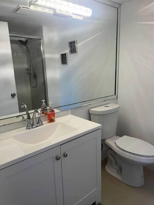 For Rent: $2,995 (2 beds, 2 baths, 1060 Square Feet)