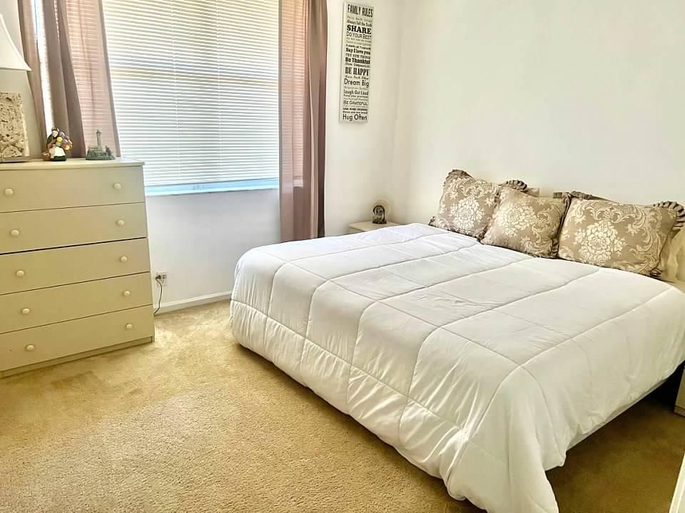 For Rent: $2,995 (2 beds, 2 baths, 1060 Square Feet)