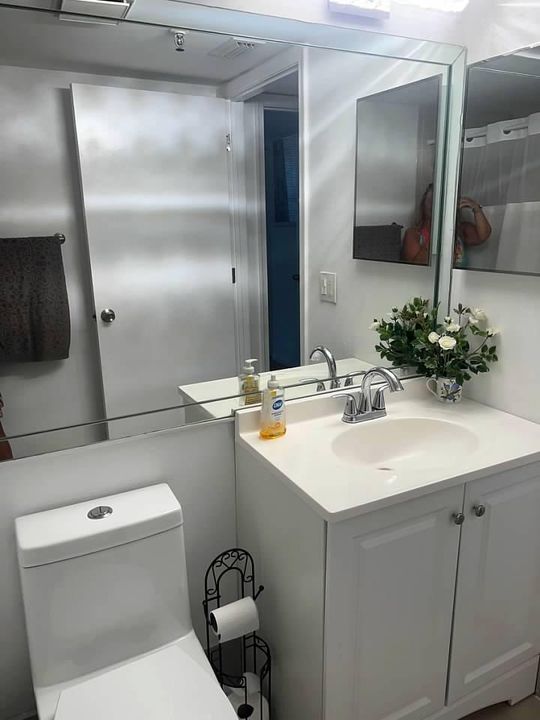 For Rent: $2,995 (2 beds, 2 baths, 1060 Square Feet)