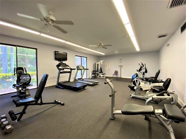 For Rent: $2,995 (2 beds, 2 baths, 1060 Square Feet)