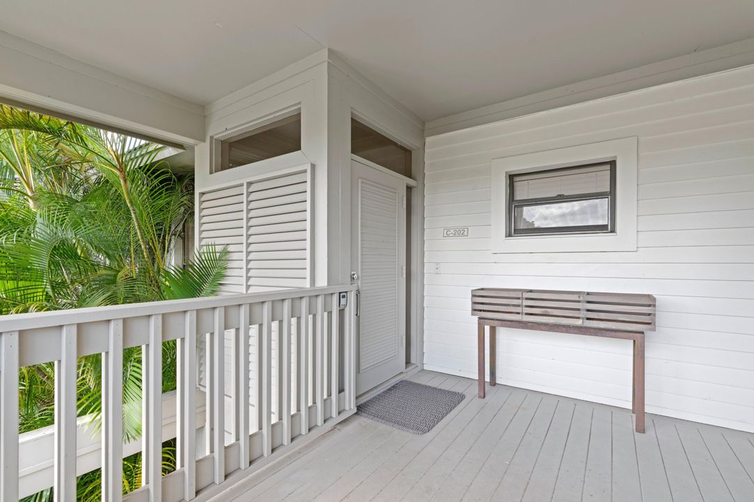 For Sale: $680,000 (2 beds, 2 baths, 1350 Square Feet)