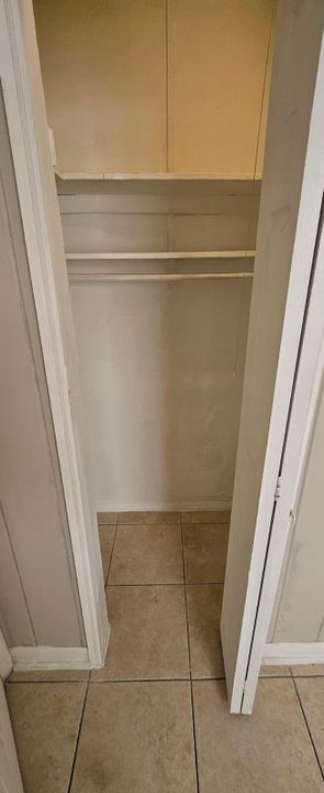 For Rent: $2,300 (4 beds, 2 baths, 1298 Square Feet)