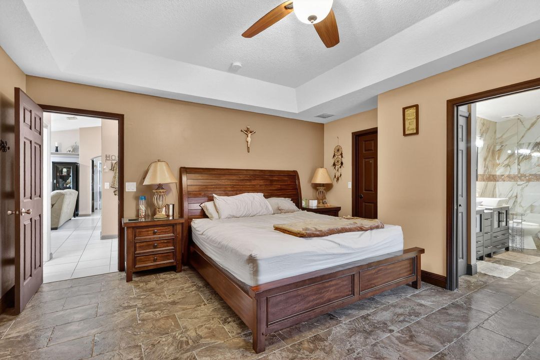 待售: $440,000 (3 贝兹, 2 浴室, 2006 平方英尺)