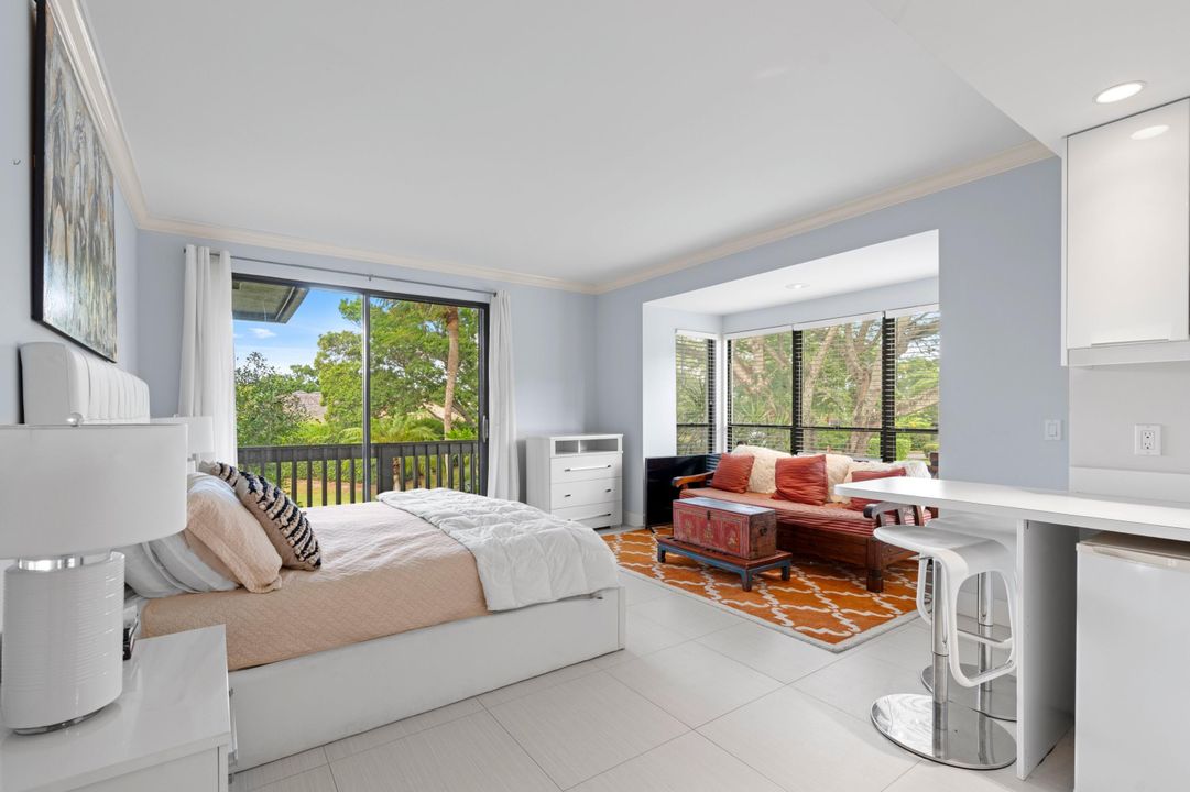 For Sale: $680,000 (2 beds, 2 baths, 1350 Square Feet)