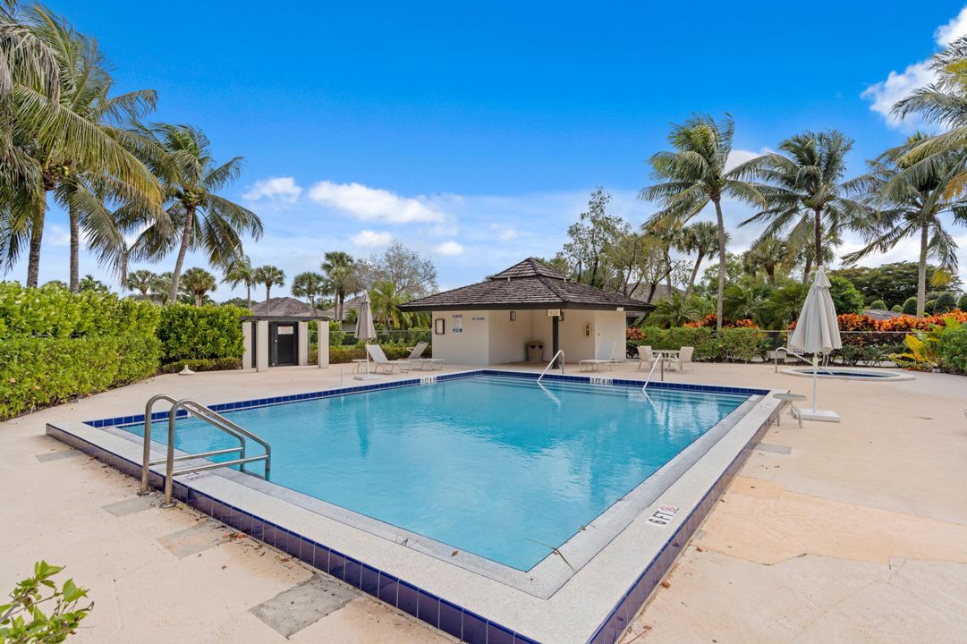 For Sale: $680,000 (2 beds, 2 baths, 1350 Square Feet)