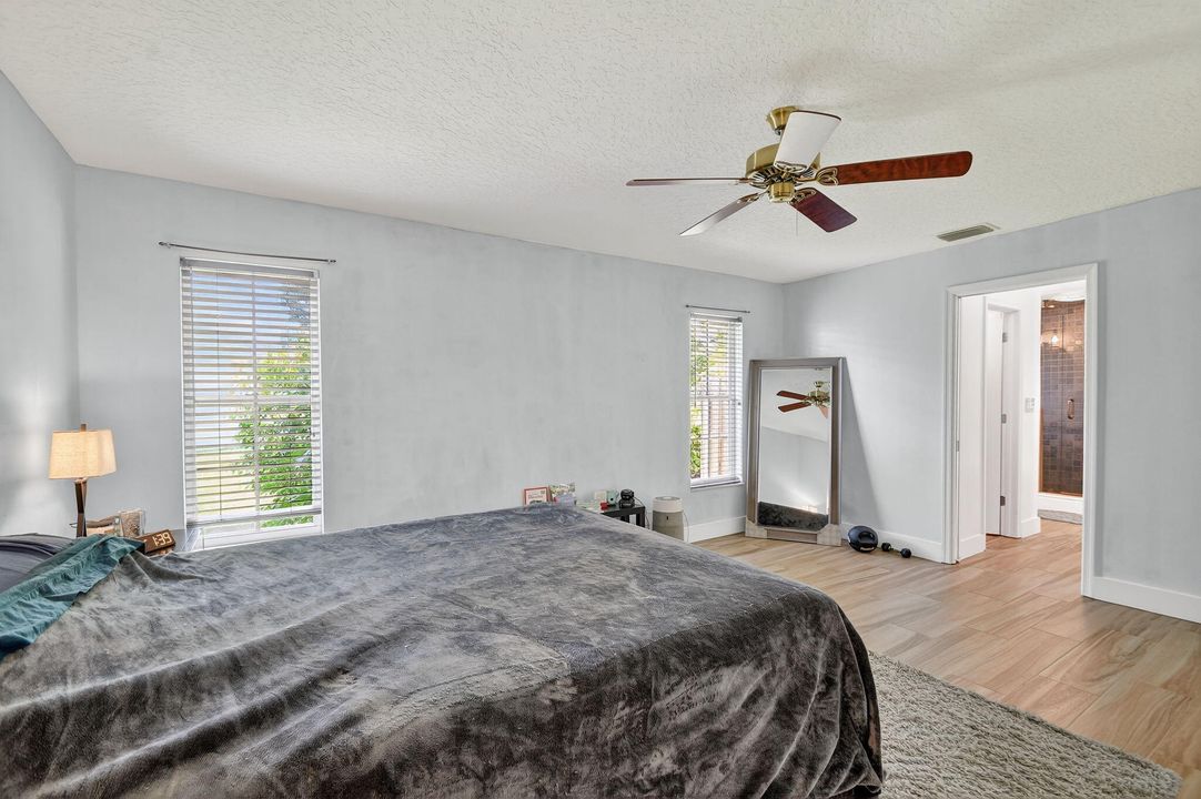 En Venta: $750,000 (3 camas, 2 baños, 1998 Pies cuadrados)