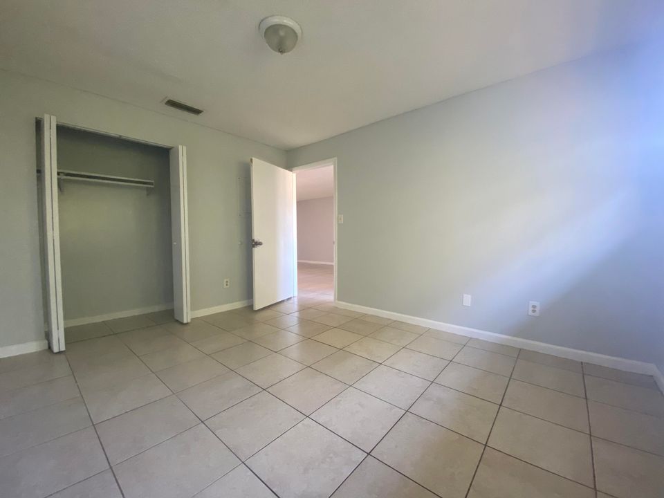 出租: $1,700 (3 贝兹, 1 浴室, 1050 平方英尺)