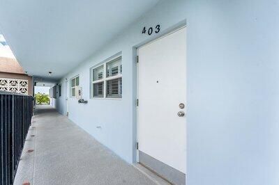 For Rent: $2,500 (2 beds, 2 baths, 963 Square Feet)