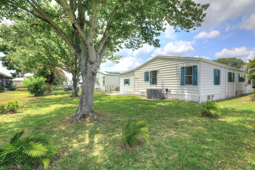 For Sale: $179,000 (2 beds, 2 baths, 1447 Square Feet)