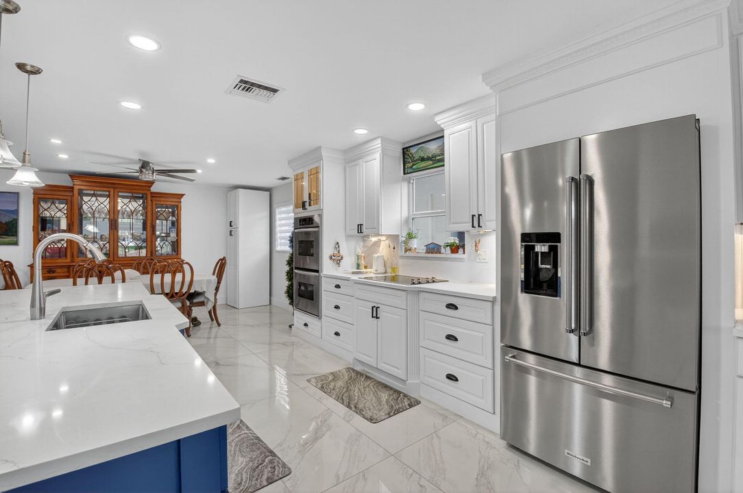 待售: $724,500 (3 贝兹, 2 浴室, 2229 平方英尺)