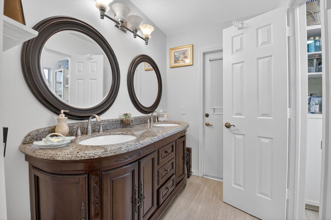 待售: $724,500 (3 贝兹, 2 浴室, 2229 平方英尺)