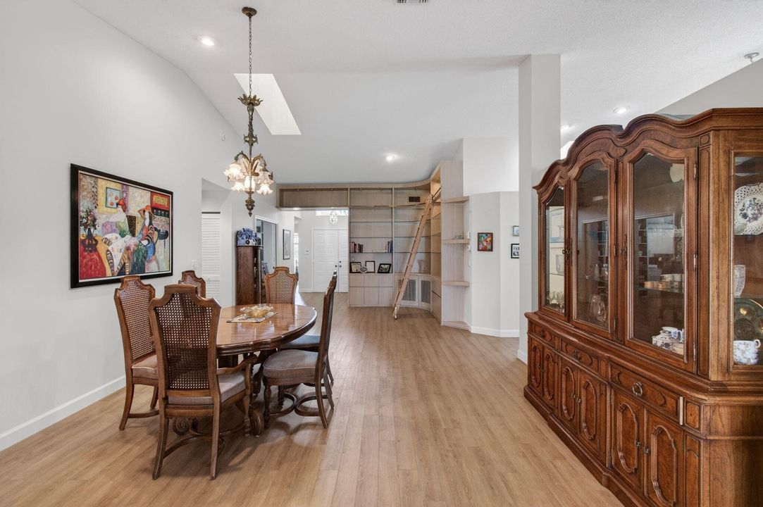 For Sale: $518,000 (3 beds, 2 baths, 2073 Square Feet)