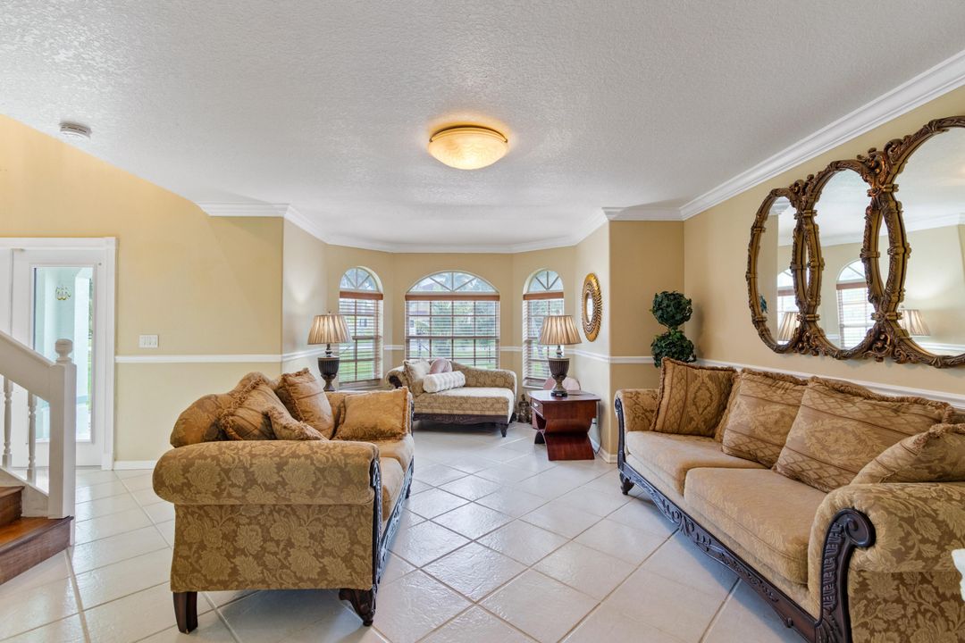 En Renta: $3,800 (4 camas, 3 baños, 2903 Pies cuadrados)