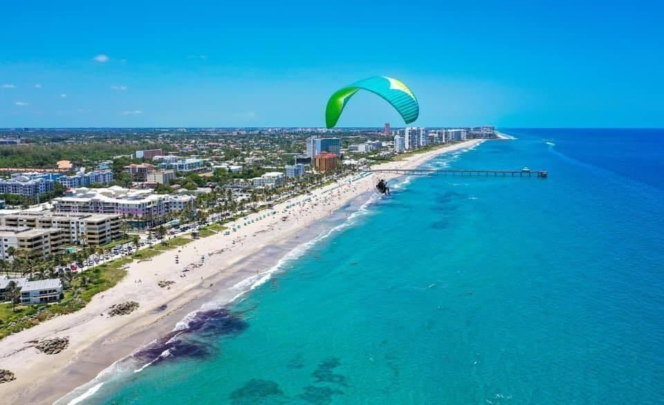 For Sale: $199,000 (2 beds, 2 baths, 1100 Square Feet)