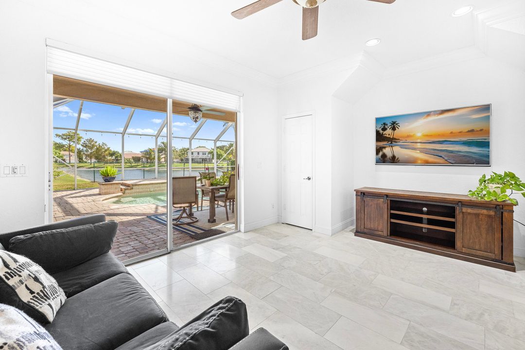 待售: $632,000 (4 贝兹, 3 浴室, 2414 平方英尺)