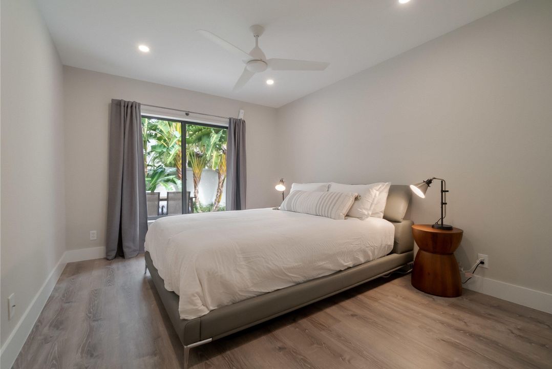 For Sale: $475,000 (2 beds, 2 baths, 1047 Square Feet)