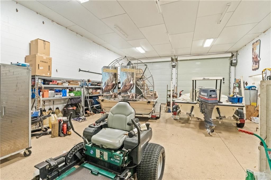 For Sale: $700,000 (3 beds, 2 baths, 1897 Square Feet)