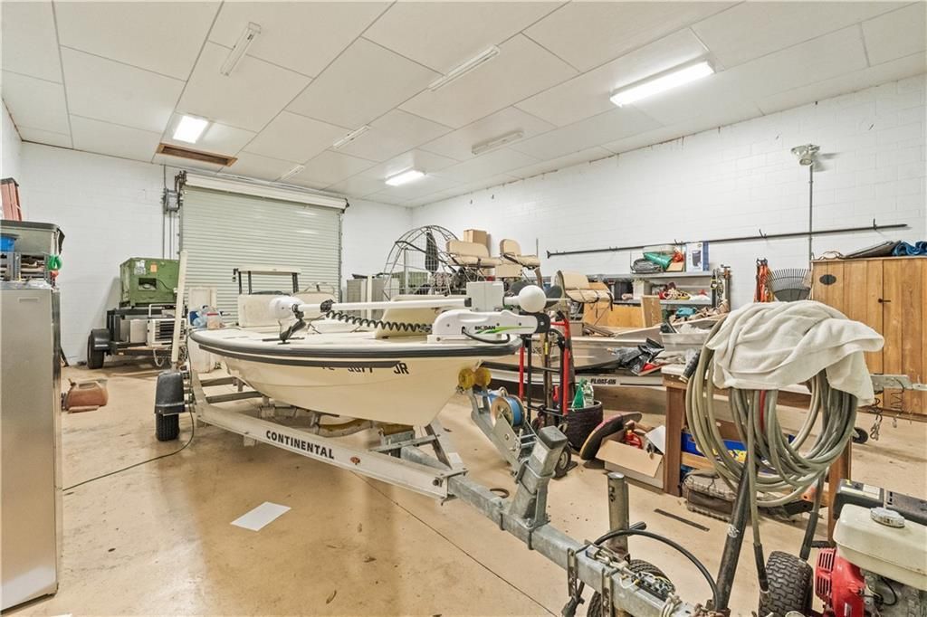 For Sale: $700,000 (3 beds, 2 baths, 1897 Square Feet)