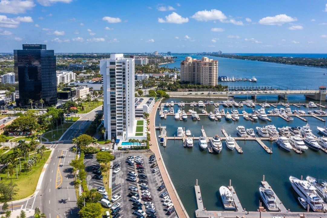 En Renta: $13,500 (3 camas, 2 baños, 2109 Pies cuadrados)