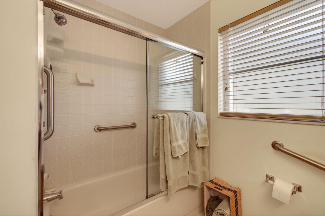 For Sale: $518,000 (3 beds, 2 baths, 2073 Square Feet)