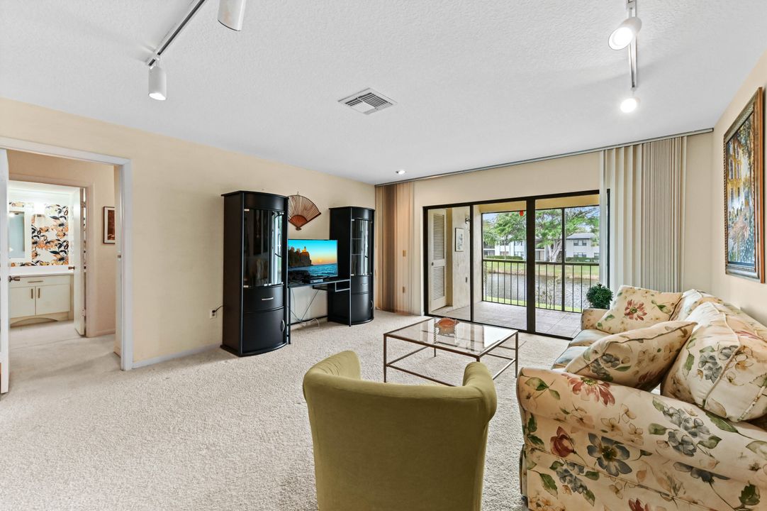 For Sale: $50,000 (2 beds, 2 baths, 1383 Square Feet)