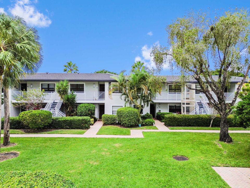 For Sale: $50,000 (2 beds, 2 baths, 1383 Square Feet)