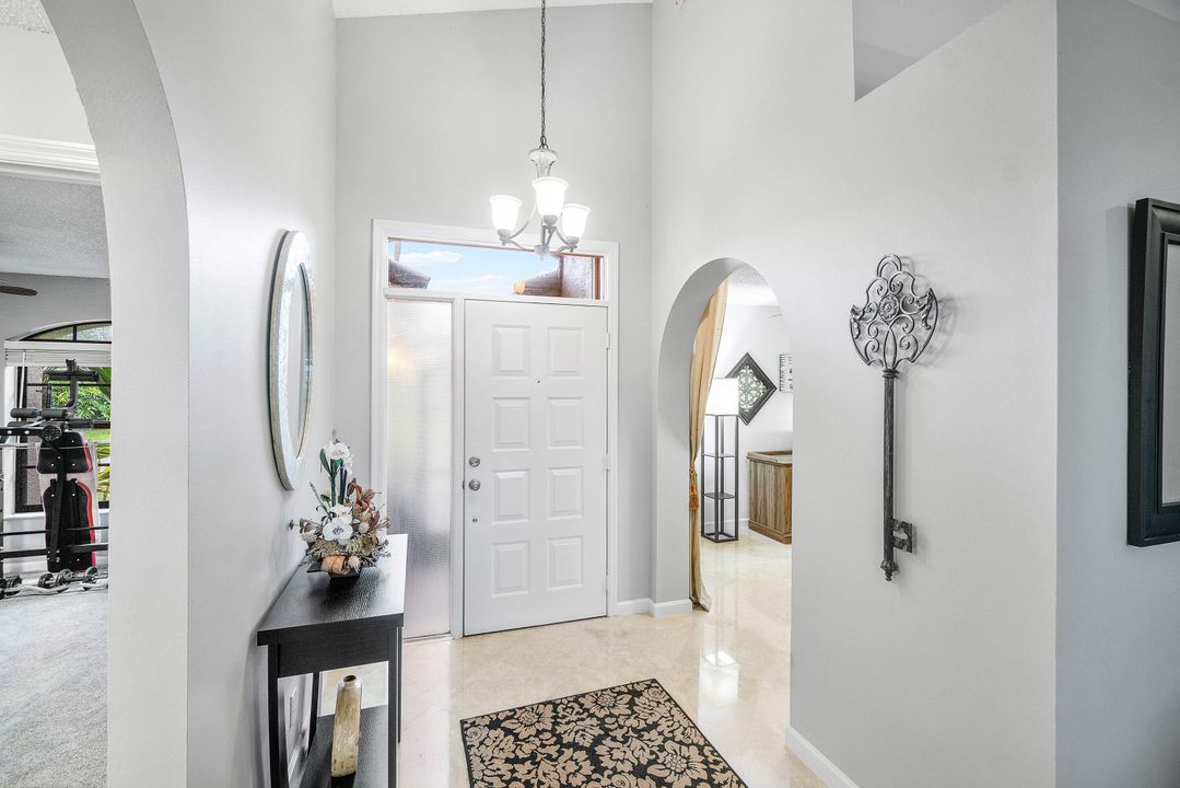 For Sale: $549,900 (3 beds, 2 baths, 1874 Square Feet)